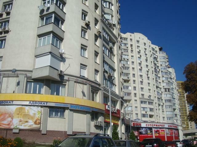 Продажа 3-комнатной квартиры 120 м², Голосеевский просп., 68