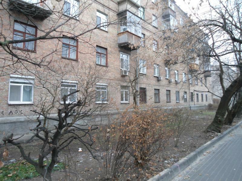 Продаж 2-кімнатної квартири 45 м², Генерала Алмазова вул., 1