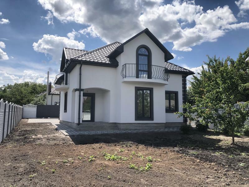 Київ, Отця Анатолія Жураківського вул., 3