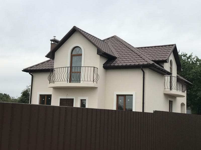 Київ, Отця Анатолія Жураківського вул., 3