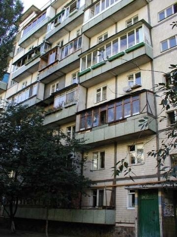 Киев, Правды просп., 80Б