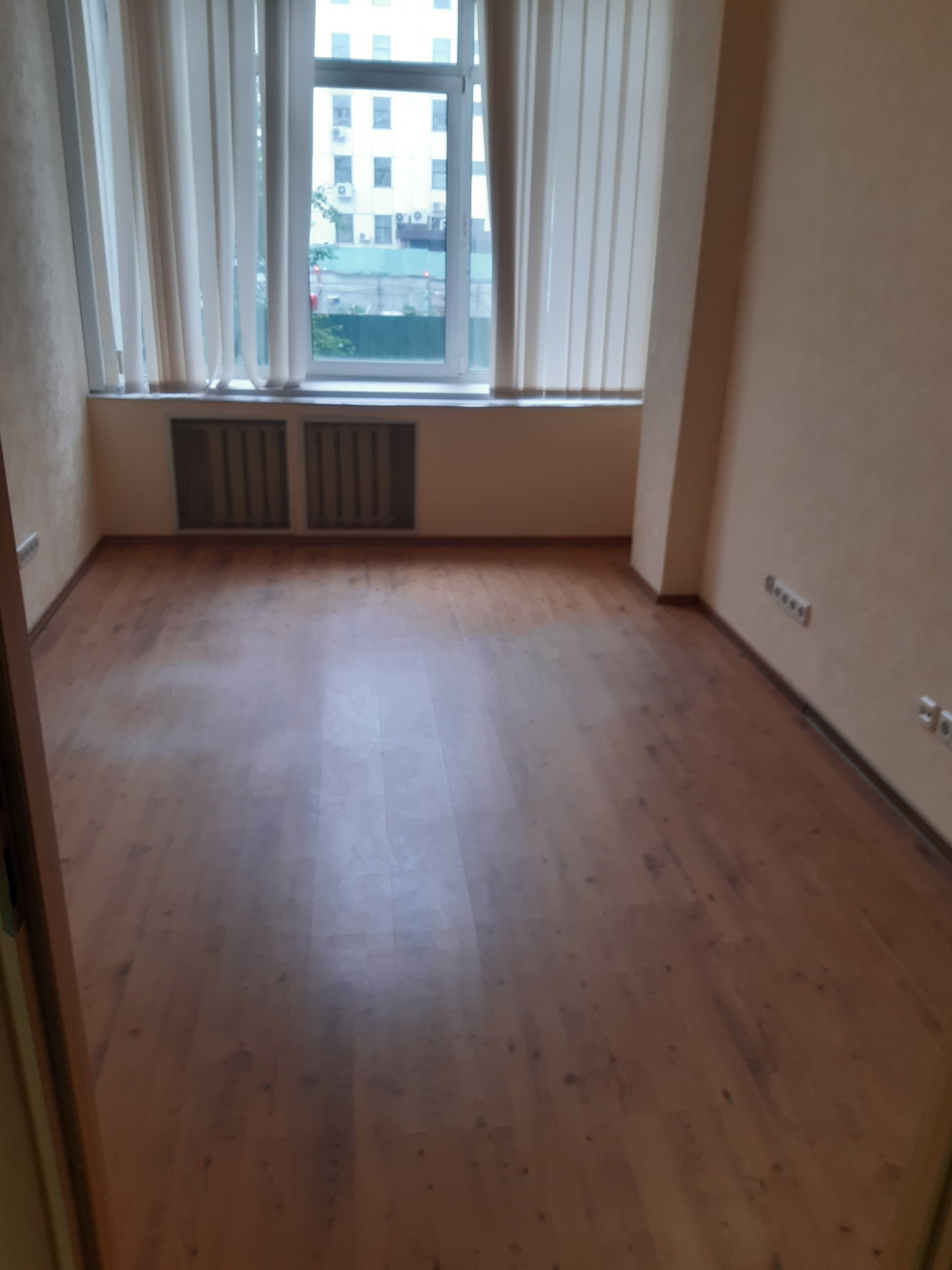 Оренда офісу 13 м², Генерала Алмазова вул., 18/7