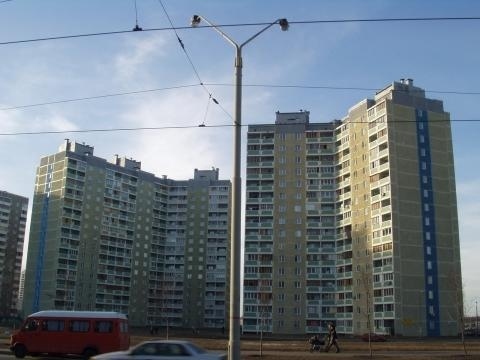 Київ, Драгоманова вул., 14