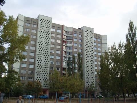 Київ, Йорданська вул., 2