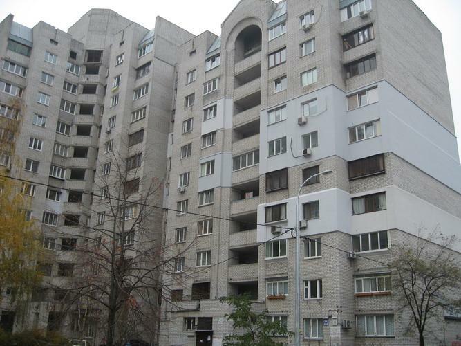 Оренда офісу 42 м², Драгоманова вул., 31