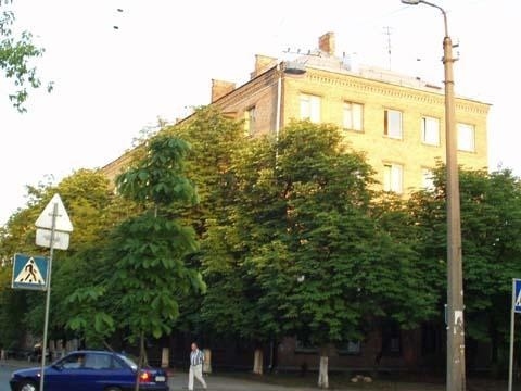 Киев, Иоанна Павла II ул., 16