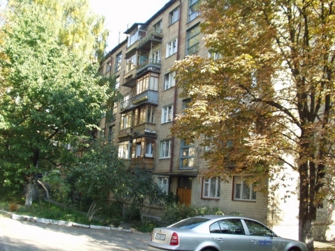 Київ, Марії Приймаченко бул., 9