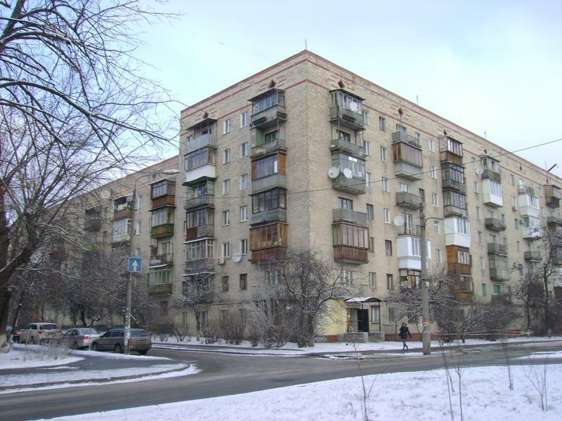 Київ, Голосіївський просп., 100/2