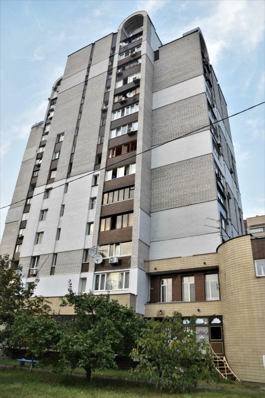 Продажа 3-комнатной квартиры 70 м², Митрополита Андрея Шептицкого ул., 3Г