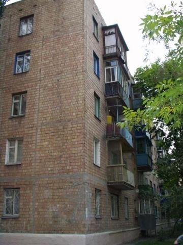 Киев, Леся Курбаса просп., 18В