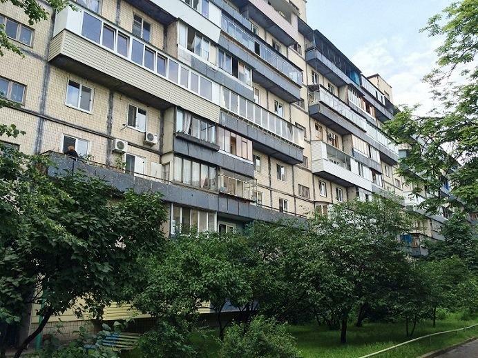 Продаж 3-кімнатної квартири 63 м², Павла Тичини просп., 11