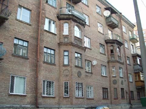 Киев, Степана Ковнира ул., 3
