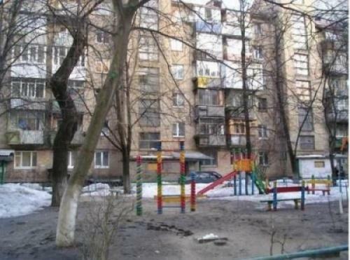 Киев, Степана Ковнира ул., 3