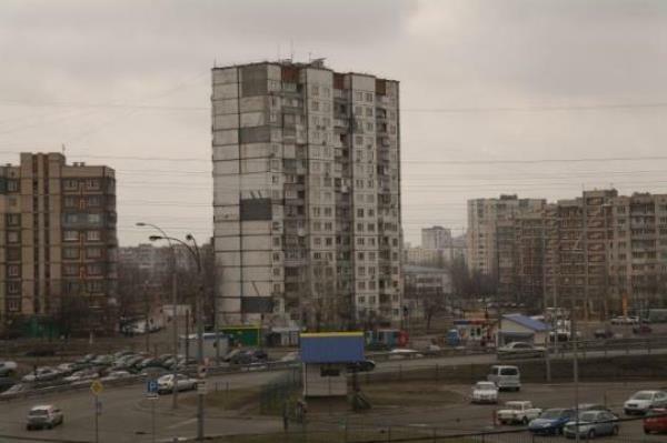 Киев, Романа Шухевича просп., 2Т