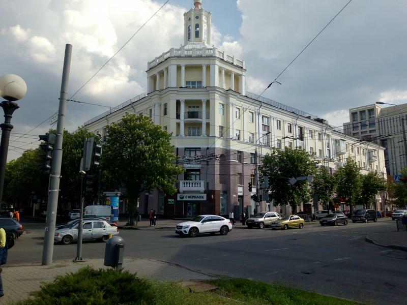 Днепр, Дмитрия Яворницкого просп., 81