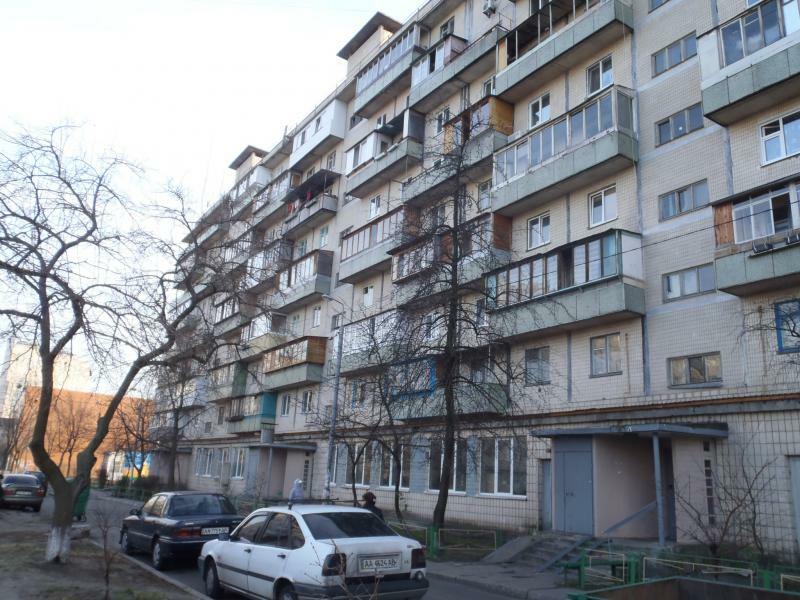 Киев, Александра Архипенко ул., 3