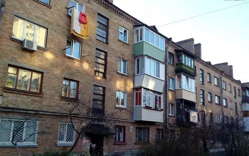 Киев, Василия Вышиваного ул., 1