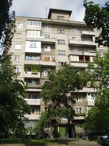 Київ, Павла Тичини просп., 24