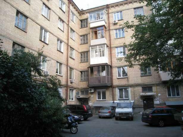 Киев, Голосеевский просп., 102/1