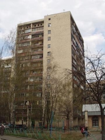 Киев, Максима Кривоноса ул., 11