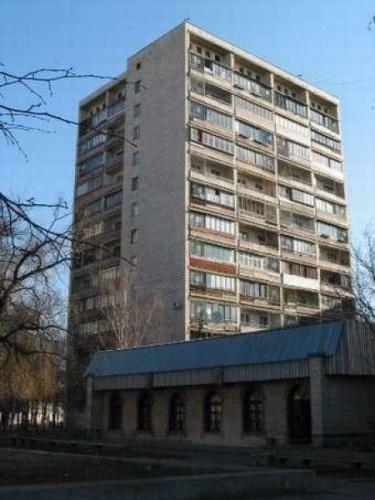Киев, Максима Кривоноса ул., 11