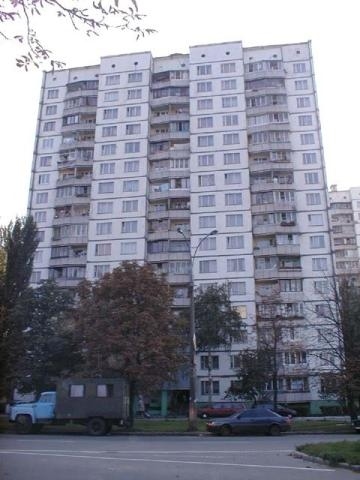 Київ, Леся Курбаса просп., 13А