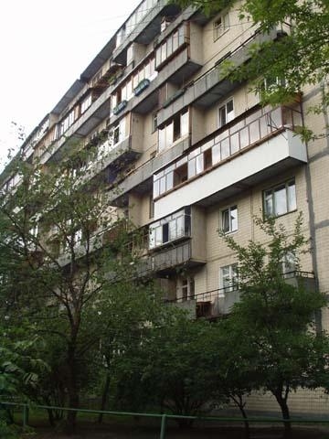 Киев, Павла Тычины просп., 5А