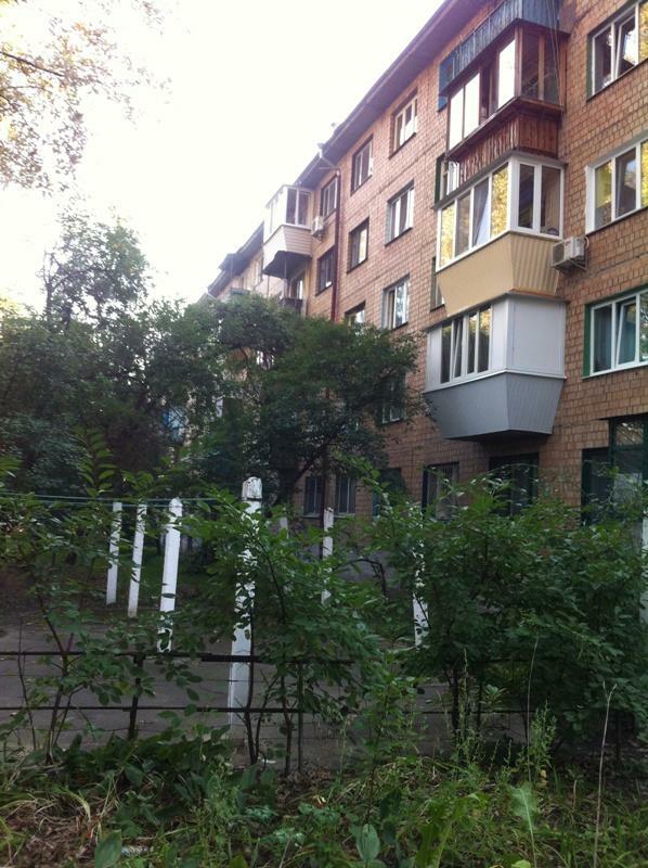 Київ, Відрадний просп., 36Б