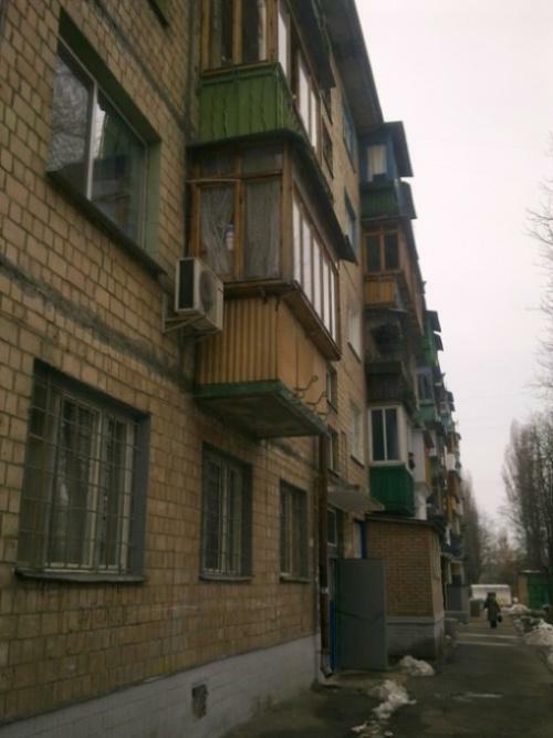 Київ, Відрадний просп., 36Б