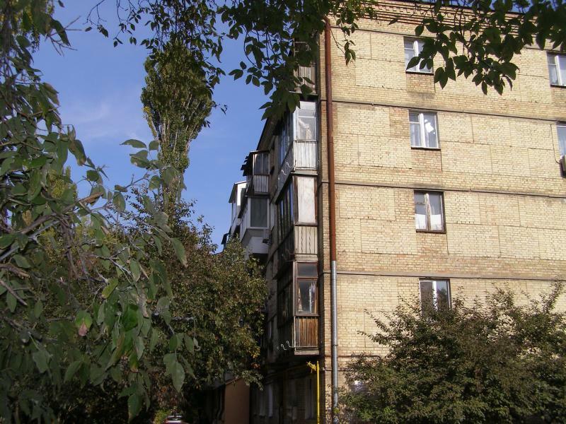 Київ, Відрадний просп., 10А