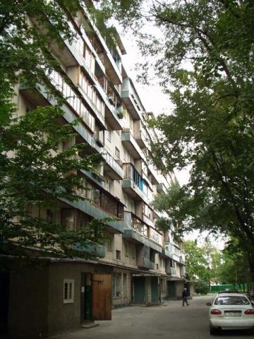 Киев, Ромена Роллана бул., 13В