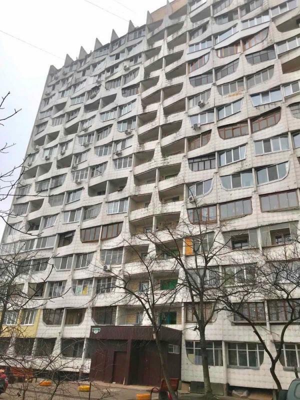 Продажа 1-комнатной квартиры 38 м², Героев просп., 20