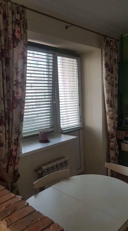 Київська обл., Обухівський район, м. Українка, Будівельників вул., 11