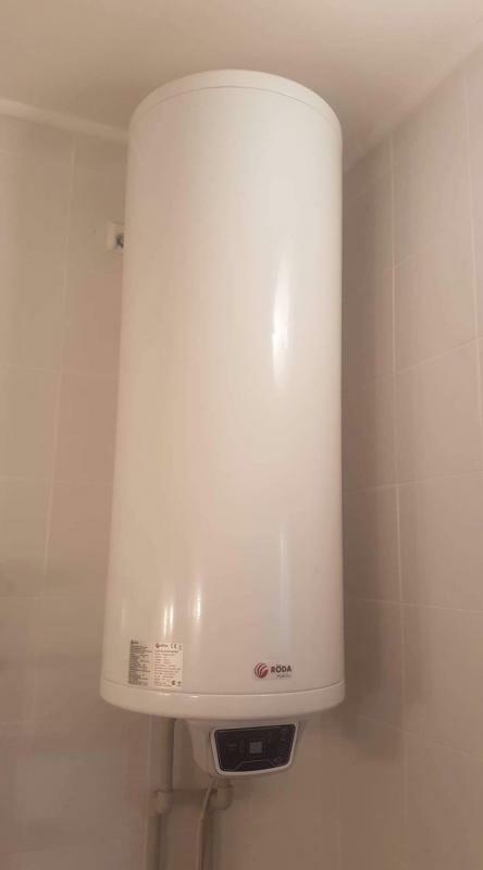 Київська обл., Обухівський район, м. Українка, Будівельників вул., 11