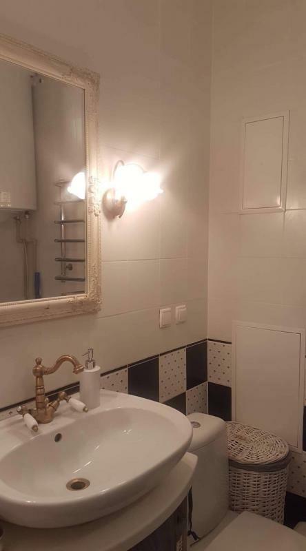 Київська обл., Обухівський район, м. Українка, Будівельників вул., 11