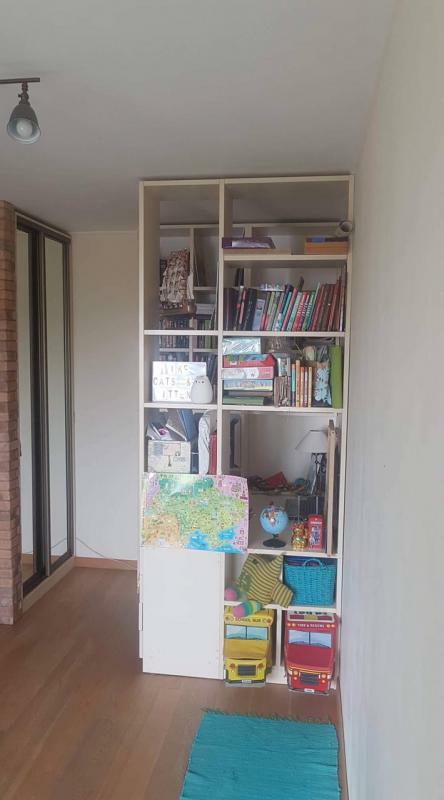 Київська обл., Обухівський район, м. Українка, Будівельників вул., 11