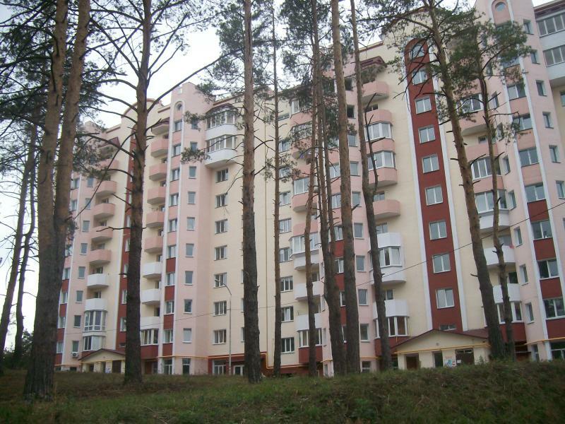 Київська обл., Обухівський район, м. Українка, Будівельників вул., 11