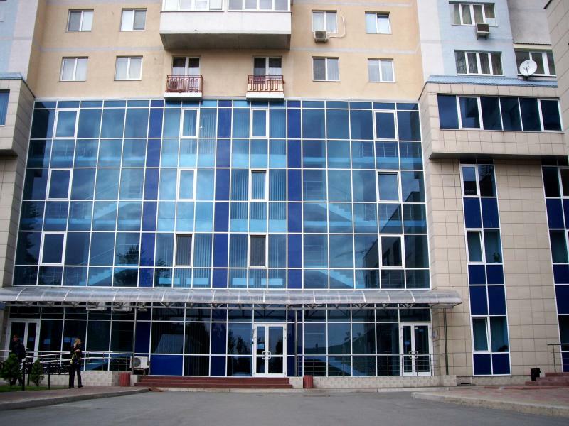 Оренда 1-кімнатної квартири 53 м², Юрія Шумського вул., 1