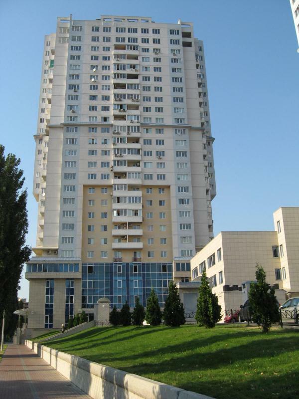 Оренда 1-кімнатної квартири 53 м², Юрія Шумського вул., 1