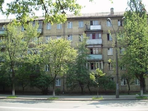 Київ, Миру просп., 7