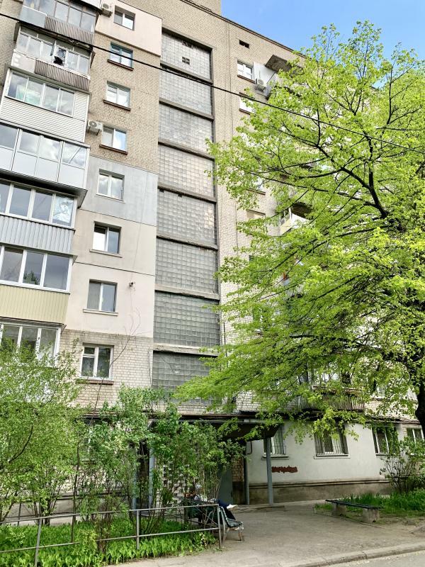 Продажа 2-комнатной квартиры 46 м², Александра Поля просп., 129Б