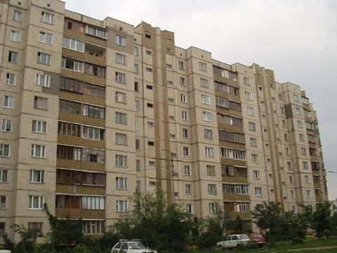 Киев, Драгоманова ул., 42А