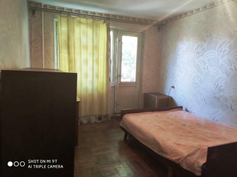 Продаж приміщення вільного призначення 700 м², Небесної сотні просп., 1