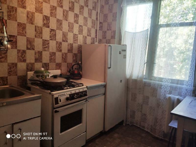Продаж приміщення вільного призначення 700 м², Небесної сотні просп., 1