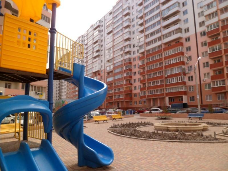 Продаж приміщення вільного призначення 700 м², Небесної сотні просп., 1