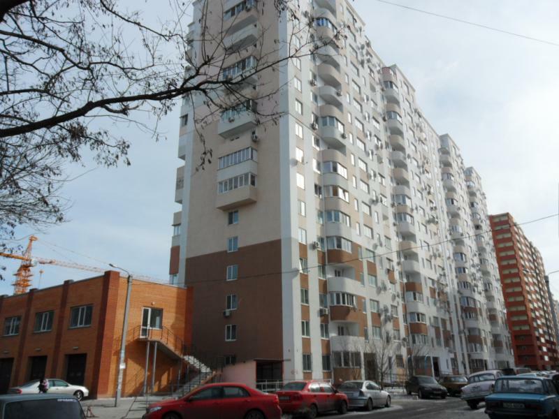 Продаж приміщення вільного призначення 700 м², Небесної сотні просп., 1