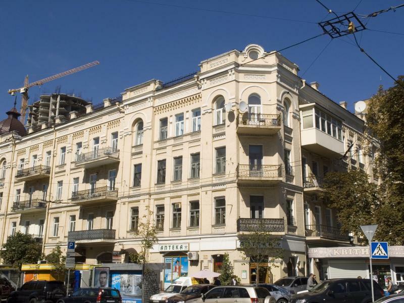 Продаж 3-кімнатної квартири 89 м², Богдана Хмельницького вул., 42