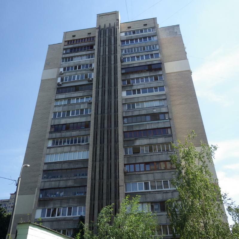 Киев, Всеволода Нестайко ул., 3