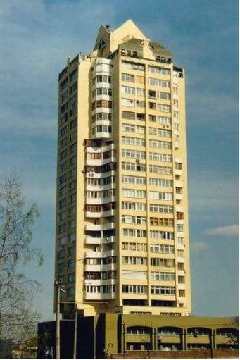Київ, Героїв Сталінграда просп., 64/56