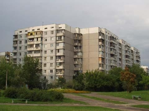 Киев, Владимира Маяковского просп., 35